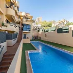 Malagasuite Beautiful Pool & Parking Апартаменти