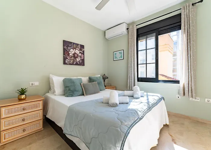 Malagasuite Beautiful Pool & Parking Apartment Torremolinos