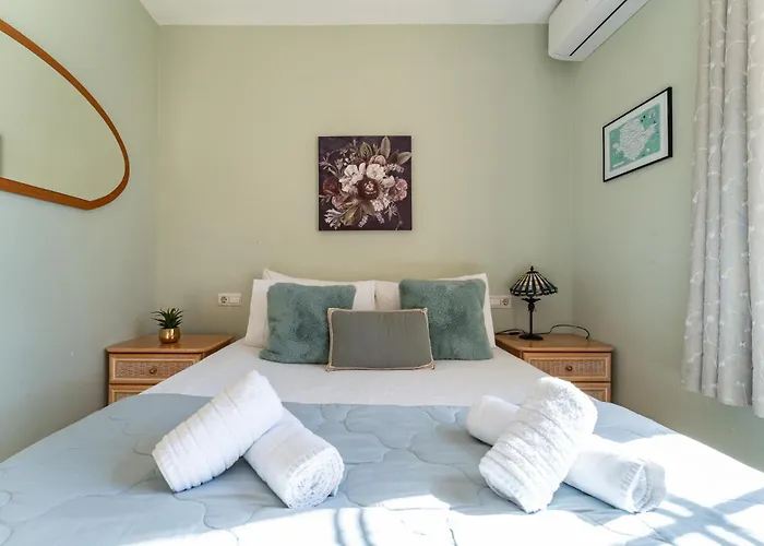 Malagasuite Beautiful Pool & Parking * Торремолинос