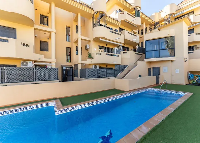 Malagasuite Beautiful Pool & Parking *