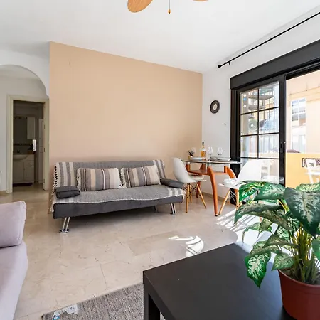 Malagasuite Beautiful Pool & Parking Apartamento