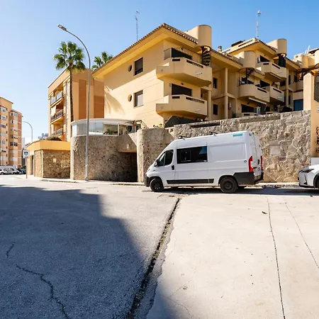 Malagasuite Beautiful Pool & Parking Apartamento *