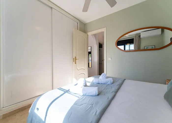 Malagasuite Beautiful Pool & Parking * 토레몰리노스