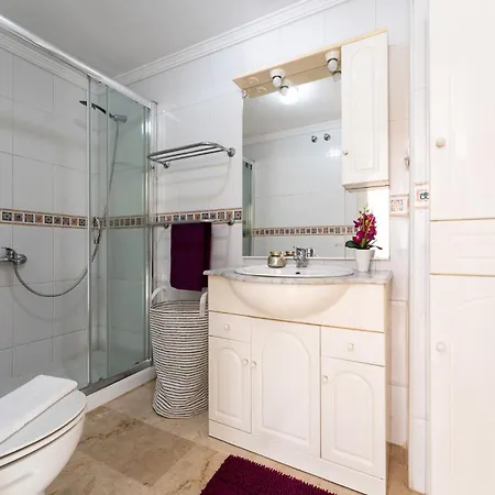 Malagasuite Beautiful Pool & Parking Apartamento